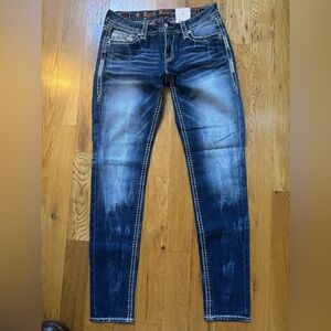 Women’s Rock Revival Jeans 28/32 NWT $189 Easy Skinny Raven Jeans